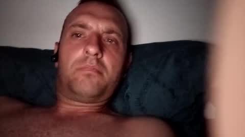 Snapshot of figonik chatting on 09.14.25 Nick online show from 09.14.25