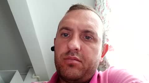 Snapshot of figonik chatting on 11.04.25 Nick online show from 11.04.25