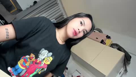 Snapshot of filipina_demure chatting on 12.05.24 Sandy online show from 12.05.24