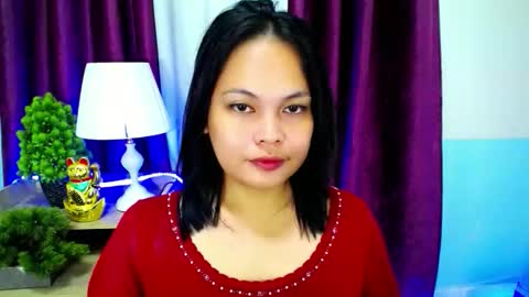 Snapshot of filipina_oh_carol chatting on 12.04.25 miss carol online show from 12.04.25