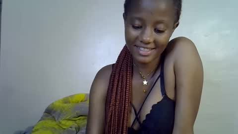Snapshot of fine_slim chatting on 10.06.25 slimmie online show from 10.06.25