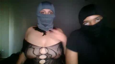 Snapshot of fineassmexican2224 chatting on 10.17.25 fineassmexican2224 online show from 10.17.25