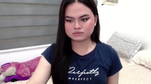 Snapshot of finestme18_ chatting on 10.16.25 Ayesha online show from 10.16.25