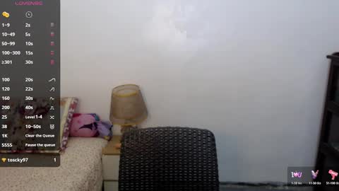 Snapshot of finestme18_ chatting on 11.04.25 Ayesha online show from 11.04.25