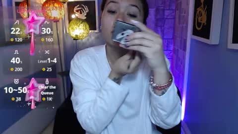 Fiorellaa online show from 10.27.25