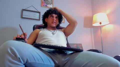 Snapshot of fire_boy69 chatting on 09.29.25 fire_boy69 online show from 09.29.25