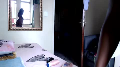 Snapshot of fitblair66_ chatting on 01.27.25 fitblair66_ online show from 01.27.25