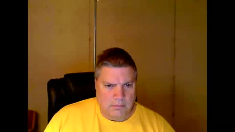 Snapshot of fletch32 chatting on 01.01.25 jd online show from 01.01.25