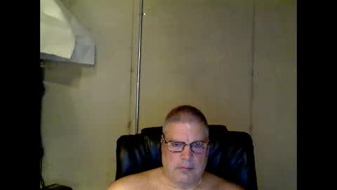 Snapshot of fletch32 chatting on 09.28.25 jd online show from 09.28.25