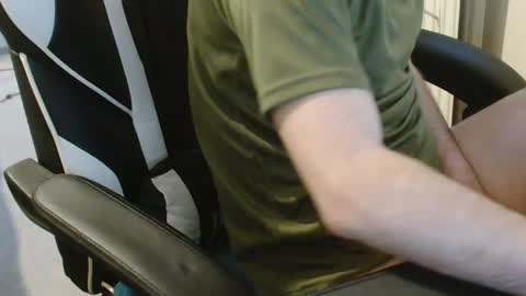 Snapshot of flict86682307 chatting on 12.17.24 Flic online show from 12.17.24