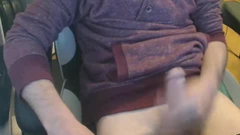 Snapshot of flict86682307 chatting on 11.06.25 Flic online show from 11.06.25