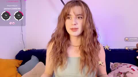 Snapshot of flonodo chatting on 02.02.25 Eliza online show from 02.02.25