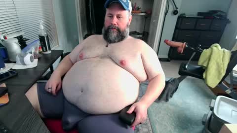 Snapshot of floridabearlive chatting on 09.19.25 FloridaBearLive online show from 09.19.25