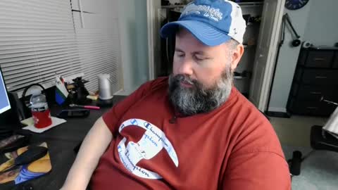 Snapshot of floridabearlive chatting on 09.28.25 FloridaBearLive online show from 09.28.25