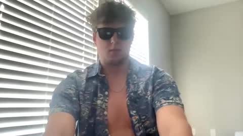 Snapshot of floridacollege22 chatting on 02.05.25 CollegeBoy22 online show from 02.05.25