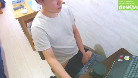 Snapshot of flowerbox chatting on 02.23.25 flowerbox online show from 02.23.25