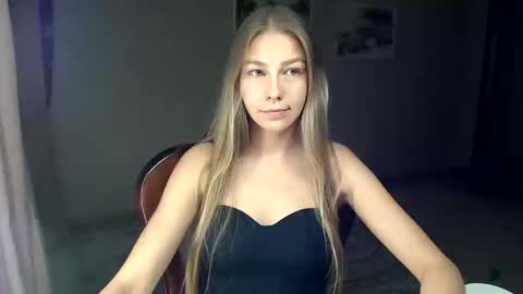 Molli  Ready for any play with you. Hottest show in pvt  Help a student earn big tokens  online show from 10.10.25
