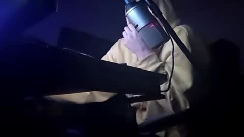 Snapshot of followthewhiterabbittail chatting on 01.12.25 Have fun remembering u online show from 01.12.25