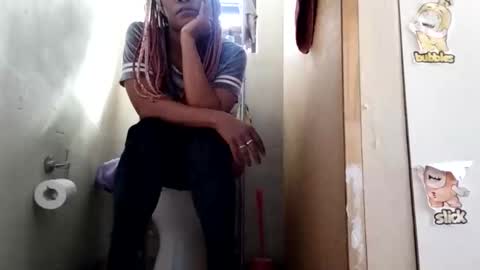 Snapshot of foofiefillup chatting on 11.19.25 foofiefillup online show from 11.19.25