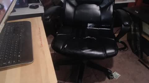 Snapshot of footlover6 chatting on 02.20.25 Thomas Jefferson online show from 02.20.25