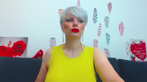 Snapshot of forever_barbie chatting on 10.13.25 Adana online show from 10.13.25