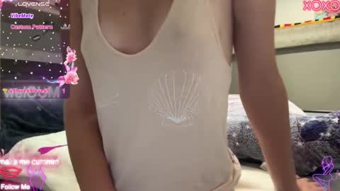 Snapshot of foreverkinkyy chatting on 10.29.25 Elaine online show from 10.29.25