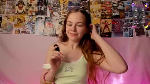 Snapshot of fox_lisaaa chatting on 10.04.25 Lisa online show from 10.04.25