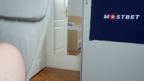 Snapshot of foxeslovefoxes chatting on 01.28.25 CUSTOM PHOTOS AND VIDEOS - online show from 01.28.25