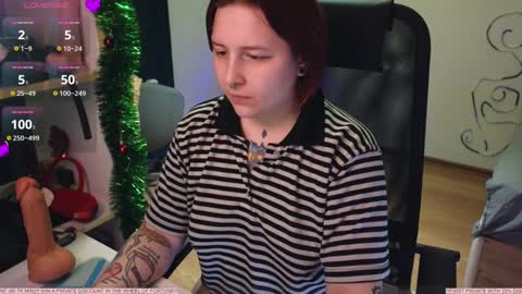 Snapshot of foxgirlandmerguis chatting on 12.27.24 Belinda online show from 12.27.24