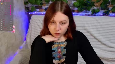 Snapshot of foxgirlandmerguis chatting on 10.19.25 Belinda online show from 10.19.25