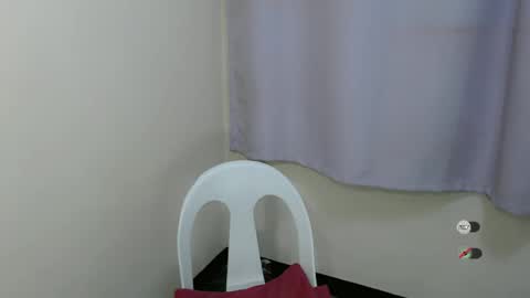 Snapshot of foxy_lei chatting on 09.14.25 foxy_lei online show from 09.14.25