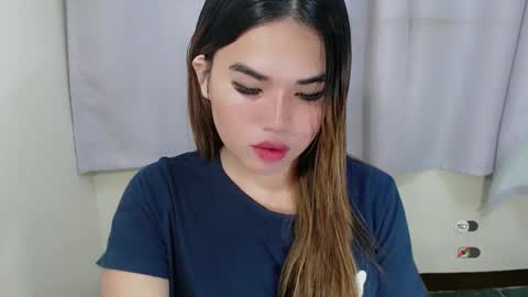 Snapshot of foxy_lei chatting on 09.25.25 foxy_lei online show from 09.25.25