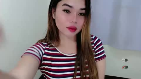 Snapshot of foxy_lei chatting on 10.23.25 foxy_lei online show from 10.23.25