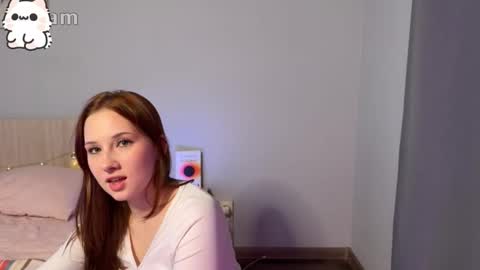 Snapshot of foxyem3rald chatting on 11.27.25 Nika online show from 11.27.25