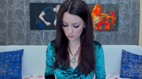 Snapshot of foxyx1 chatting on 01.03.25 Foxy online show from 01.03.25