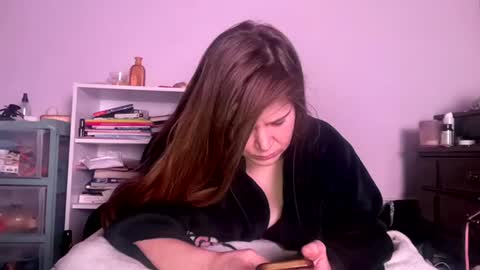 francescafey online show from 11.24.25