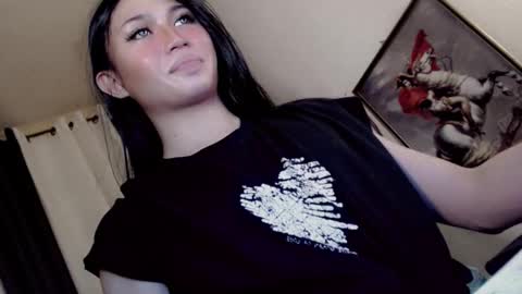 Snapshot of francine_moore chatting on 12.06.24 Francine online show from 12.06.24