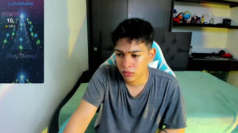 Snapshot of franco_rizzo01 chatting on 12.08.24 frank online show from 12.08.24