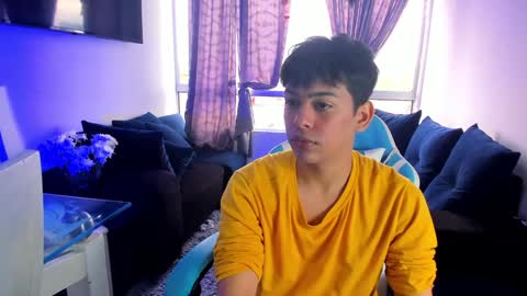 Snapshot of franco_rizzo01 chatting on 01.02.25 frank online show from 01.02.25