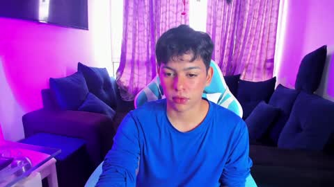 Snapshot of franco_rizzo01 chatting on 01.05.25 frank online show from 01.05.25