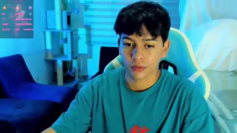 Snapshot of franco_rizzo01 chatting on 10.01.25 frank online show from 10.01.25