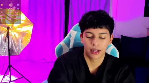 Snapshot of franco_rizzo01 chatting on 10.22.25 frank online show from 10.22.25