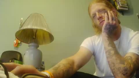 Snapshot of frankoze80 chatting on 10.12.25 frankoze80 online show from 10.12.25