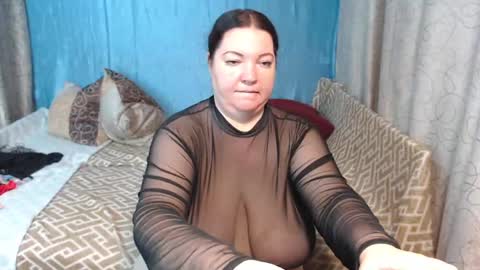 frau_becky online show from 12.12.24