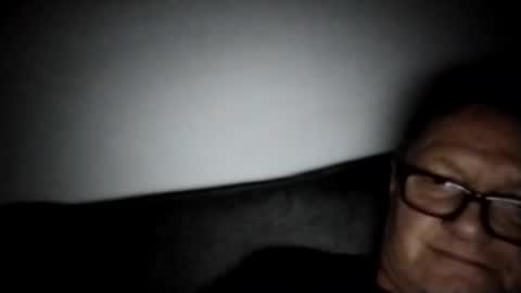 Snapshot of frauenfeind1 chatting on 12.26.24 Wolfi online show from 12.26.24