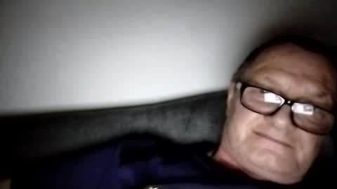 Snapshot of frauenfeind1 chatting on 01.25.25 Wolfi online show from 01.25.25