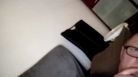 Snapshot of frauenfeind1 chatting on 02.01.25 Wolfi online show from 02.01.25