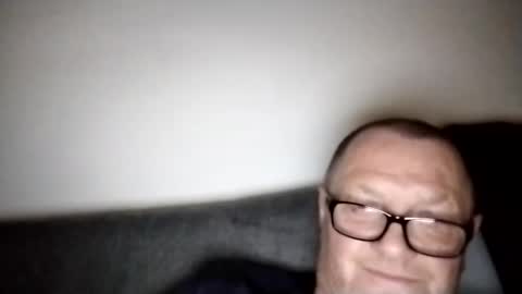 Snapshot of frauenfeind1 chatting on 02.25.25 Wolfi online show from 02.25.25