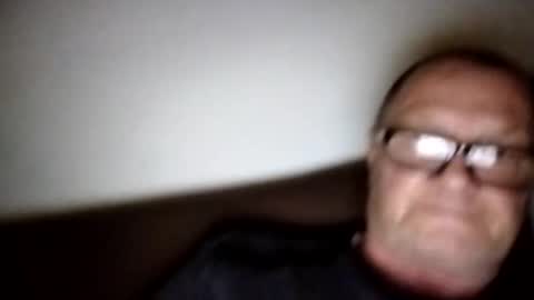 Snapshot of frauenfeind1 chatting on 09.15.25 Wolfi online show from 09.15.25