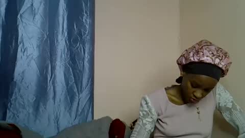 kiki online show from 10.28.25